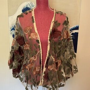 Taylor & Sage Embroidered Mesh Kimono Top – Size M
